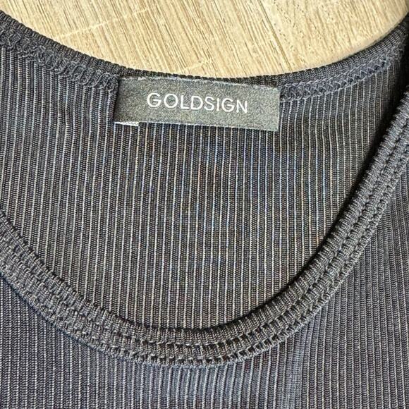 GOLDSIGN Women’s Black Ribbed Sleeveless Racerback Tank Top - Picture 3 of 9